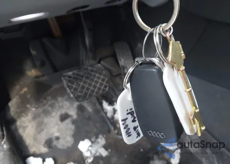 2018 Audi Q3 2.0T Premium/2.0T Sport Premium z USA, uszkodzony, nr VIN WA1ECCFS2JR020927